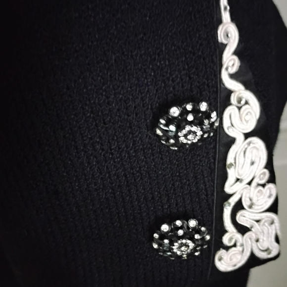 SALE! ST JOHN EVENING 8 SANTANA KNIT SOUTACHE LACE SWAROVSKI CRYSTAL SKIRT SUIT - Picture 8 of 12